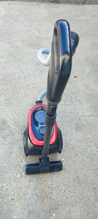 Пелесос самсунг б. У