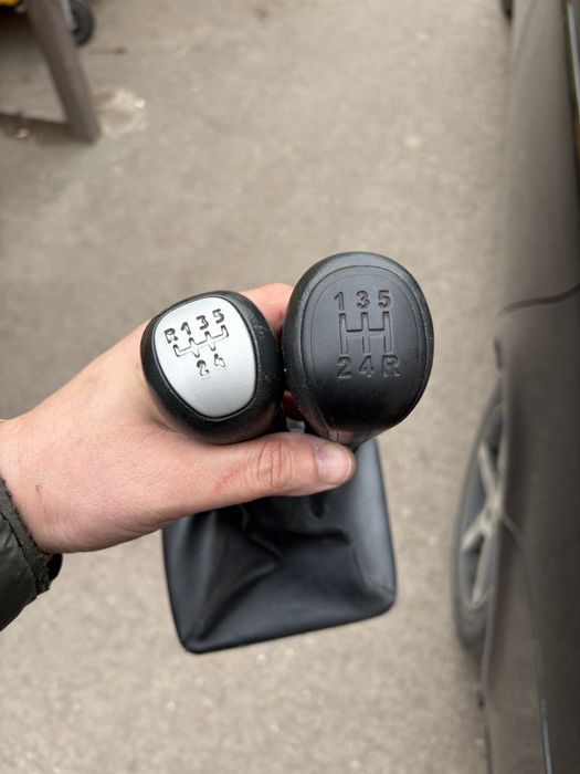 Продам рамку Лада Веста и ручка Кпп