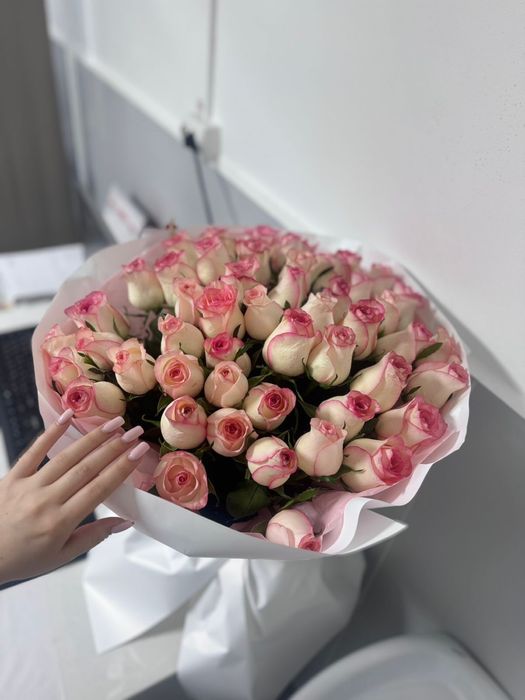 51 роза, свежие красивыее