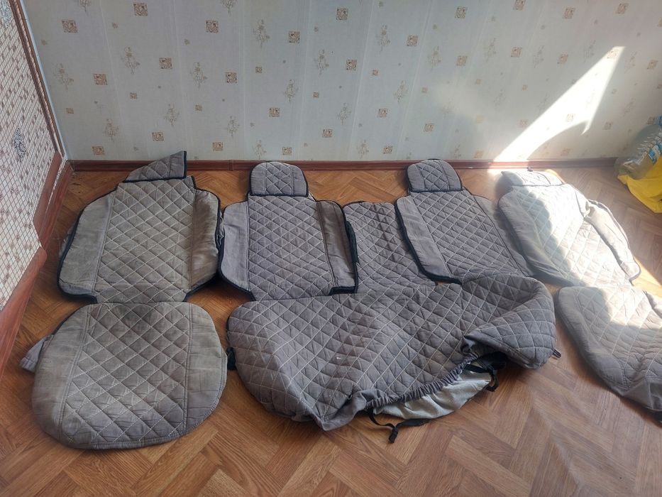 Продам авточехлы