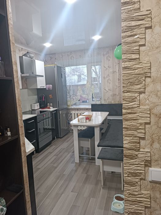 Продам 3х ком. кв на Набережной 30.