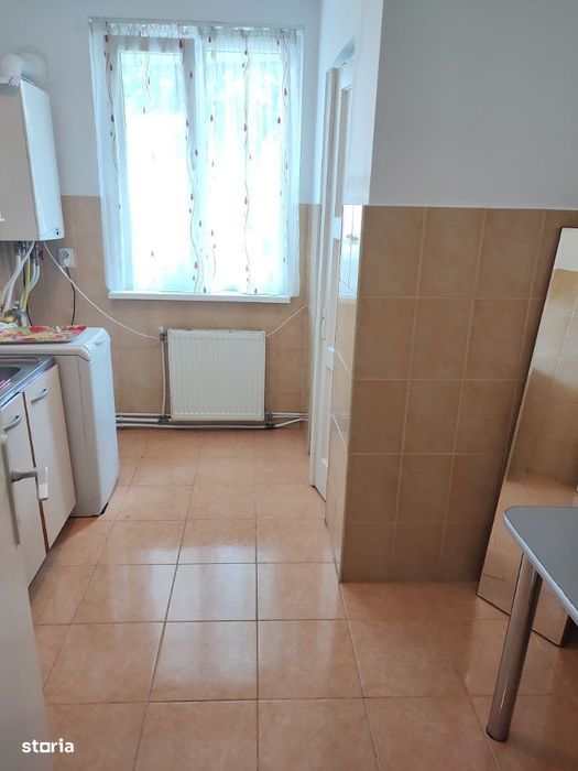 apartament 3 camere- str.Avram Iancu
