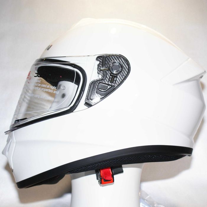 /НАМАЛЕНА/ Чисто нова каска DUCHINNI размер XL