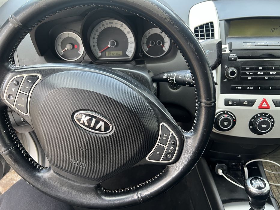 Kia Ceed Coupe 2008 – 2.0 CRDi 143 CP – Full options