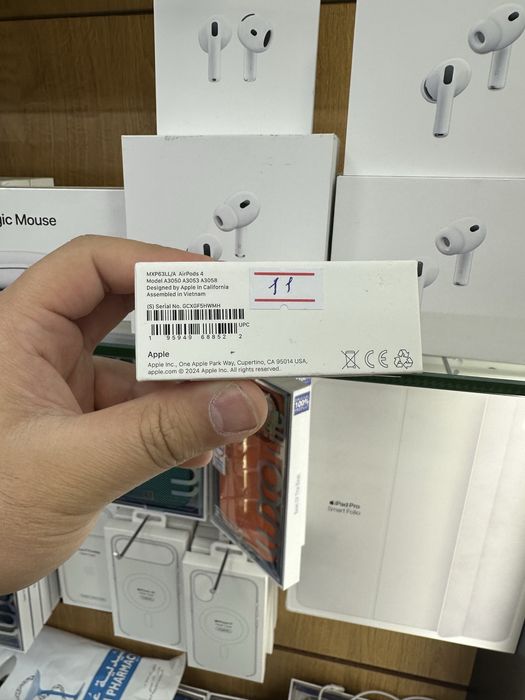 Apple Airpods 4 наушник