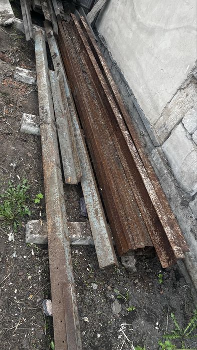 Продаются металлические трубы.
