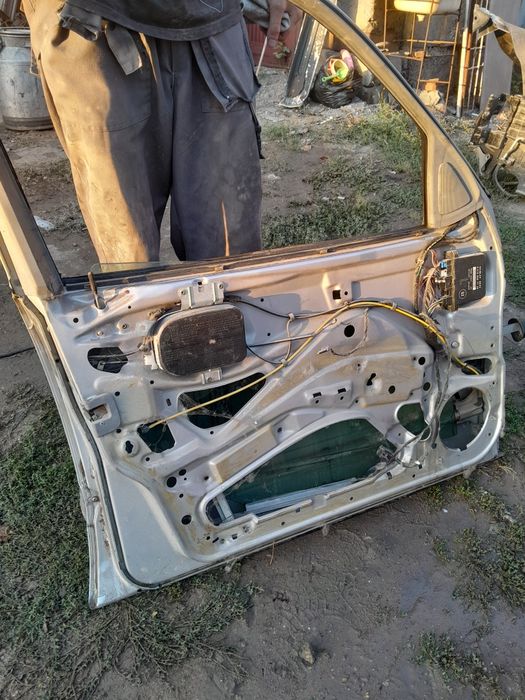 Двери мерседес w210