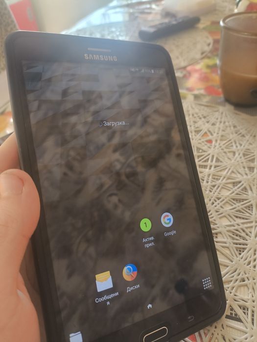 Планшет Galaxy tab 4