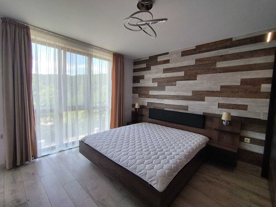 Дава се под наем Къща в с. Драгичево, Област Перник - 194 кв.м за 1020 € - Снимка #8