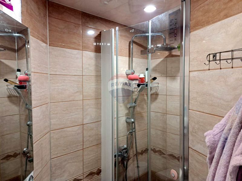 Продава се Двустаен апартамент в Варна, Погреби - 43 кв.м за 2184 €/кв.м - Снимка #7