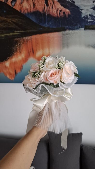 Buchet mireasa trandafiri artificiali - nou