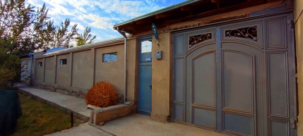 Uy sotiladi. Продается дом, the house is for sale!