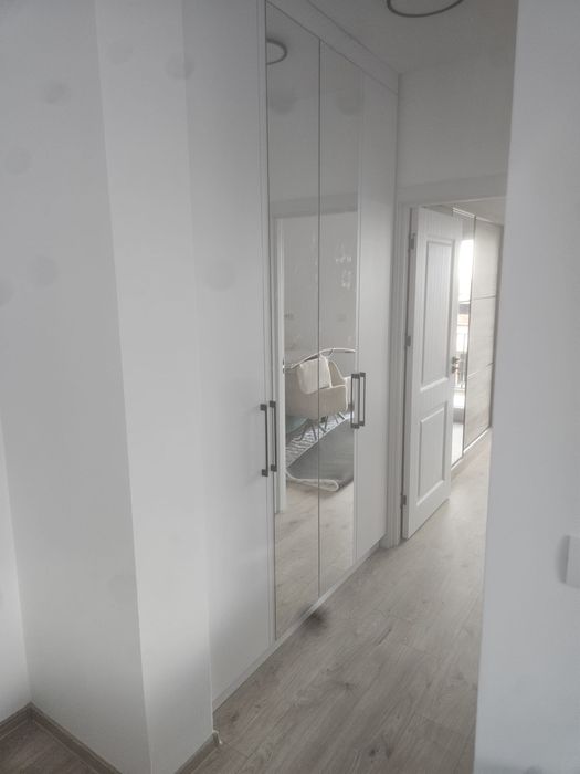 Inchiriez penthouse cu terasa 45m2