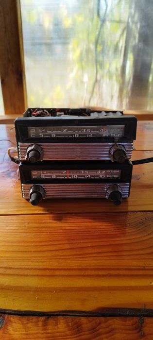 Ретро радио за кола