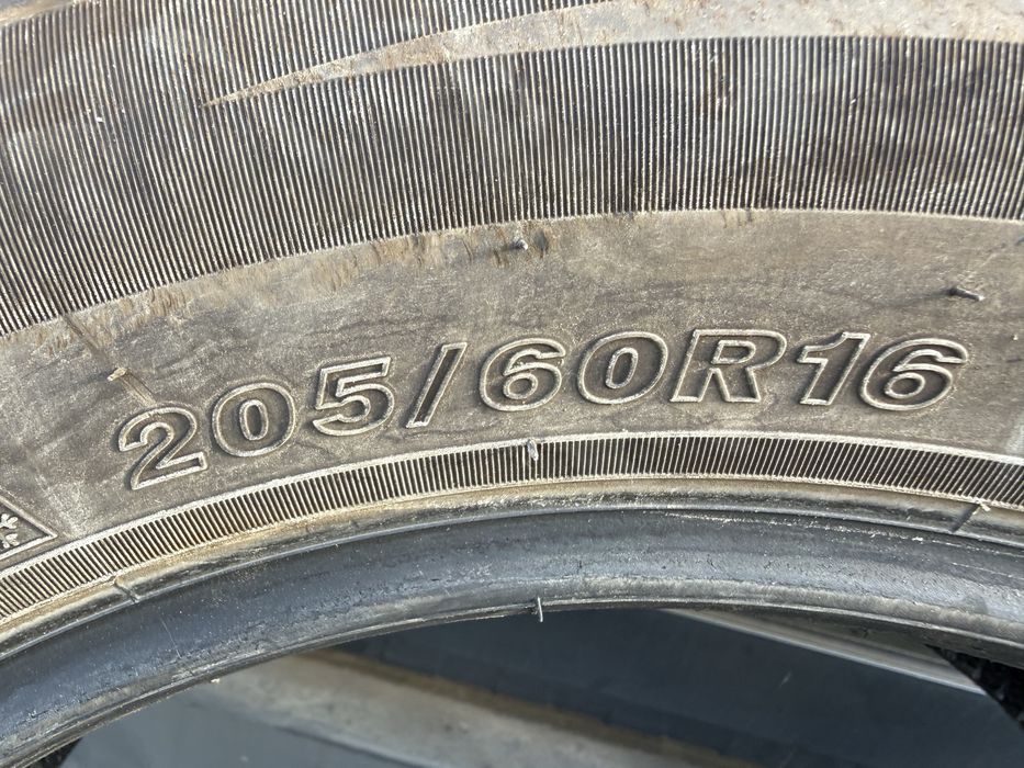 Зимни 205/60/16 Дот 25г - 100€ комплект