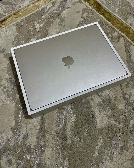 Apple MacBook новый