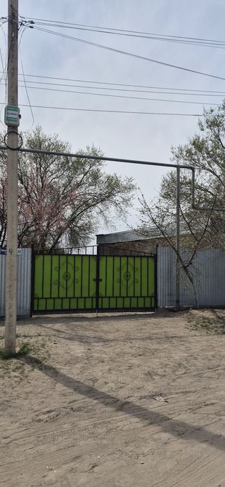 Продам здание 250 кв. с территорией