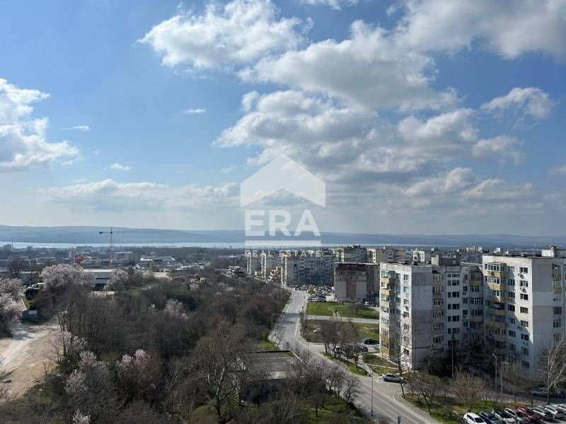 Двустаен южен апартамент за продажба, с големи стаи, в новострояща се