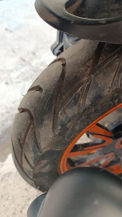 Продам скутер на бензине