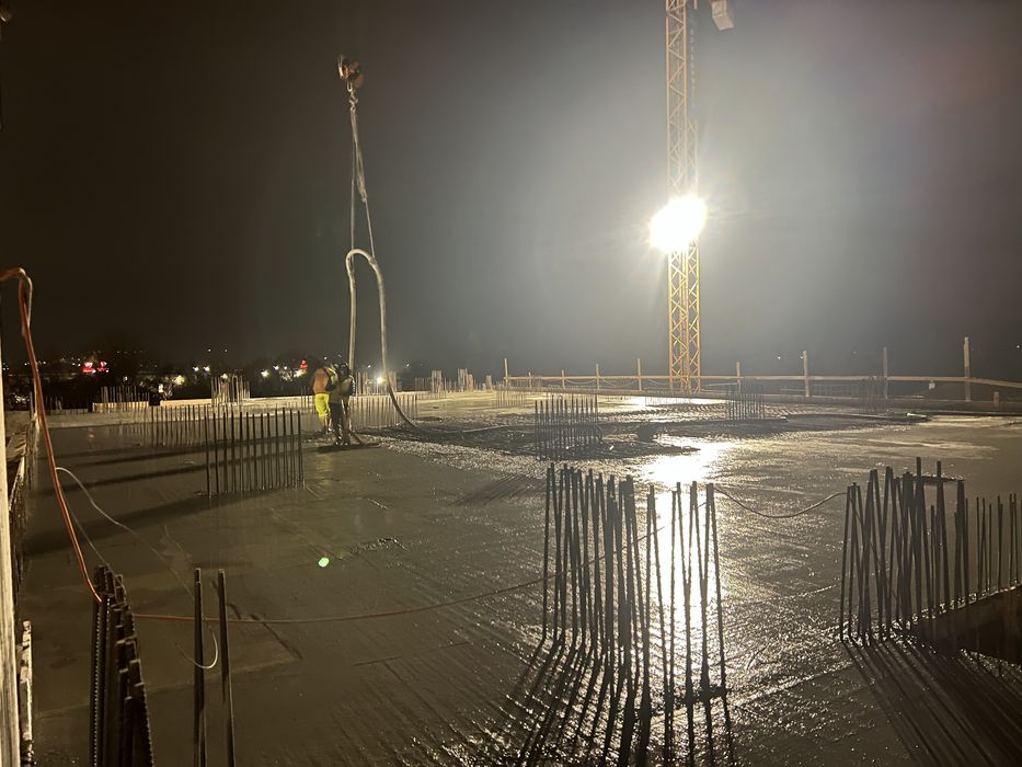 Inchiriez pompa de beton stationara