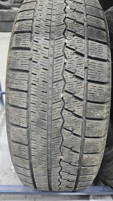 Продам пару шин 195/65/15