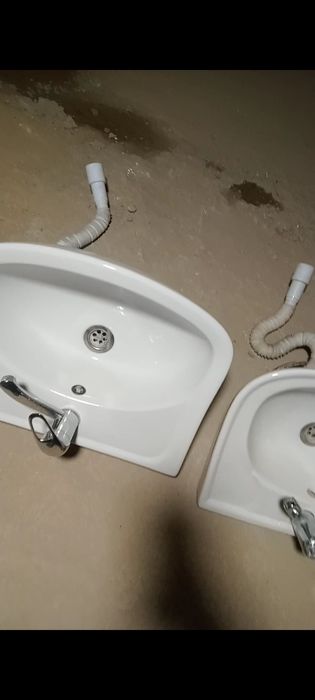 Ванна, раковина сантехника