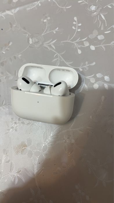 casti AirPods Pro