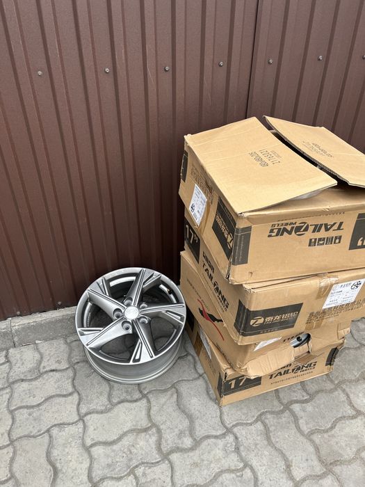 Продам оригинальные диски