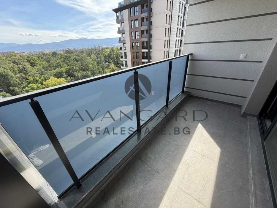 Продава се Тристаен апартамент в Пловдив, Център - 112 кв.м за 1875 €/кв.м - Снимка #8