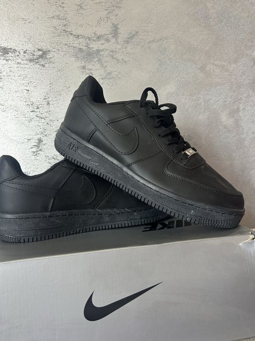 Маратонки Nike 44 номер