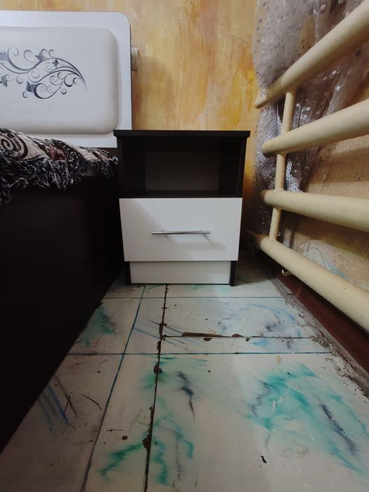 Двухспалка с тумбами срочно