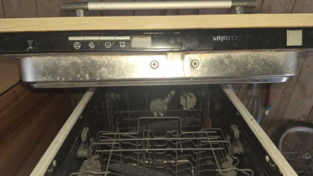 Посудомойка Электролюкс