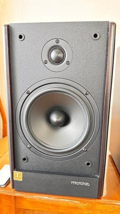 Продам колонки Microlab Solo6c