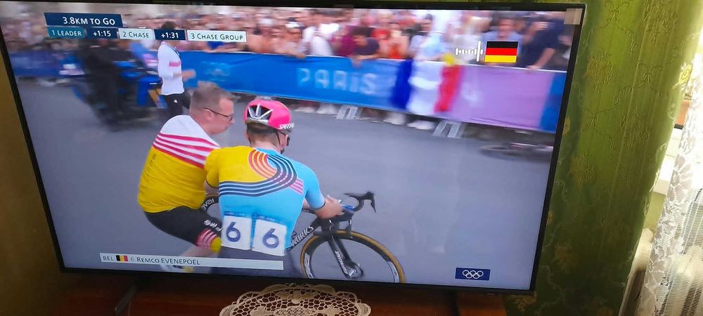 TV QLED smart Samsung 4K diag. 108 cm