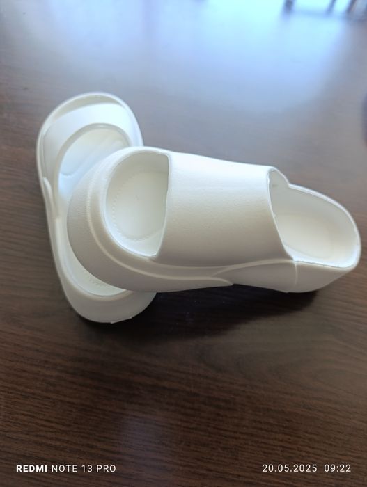 Нови дамски чехли, меки и удобни