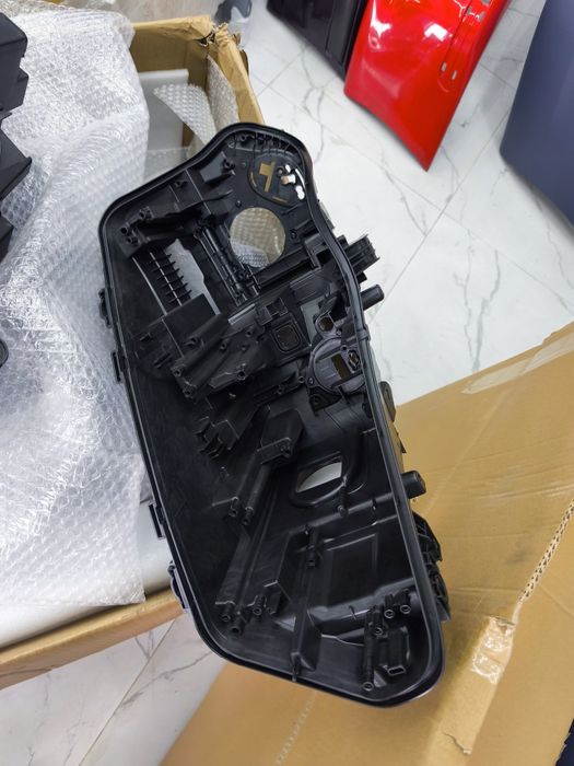 BMW G05 F15 корпус фар