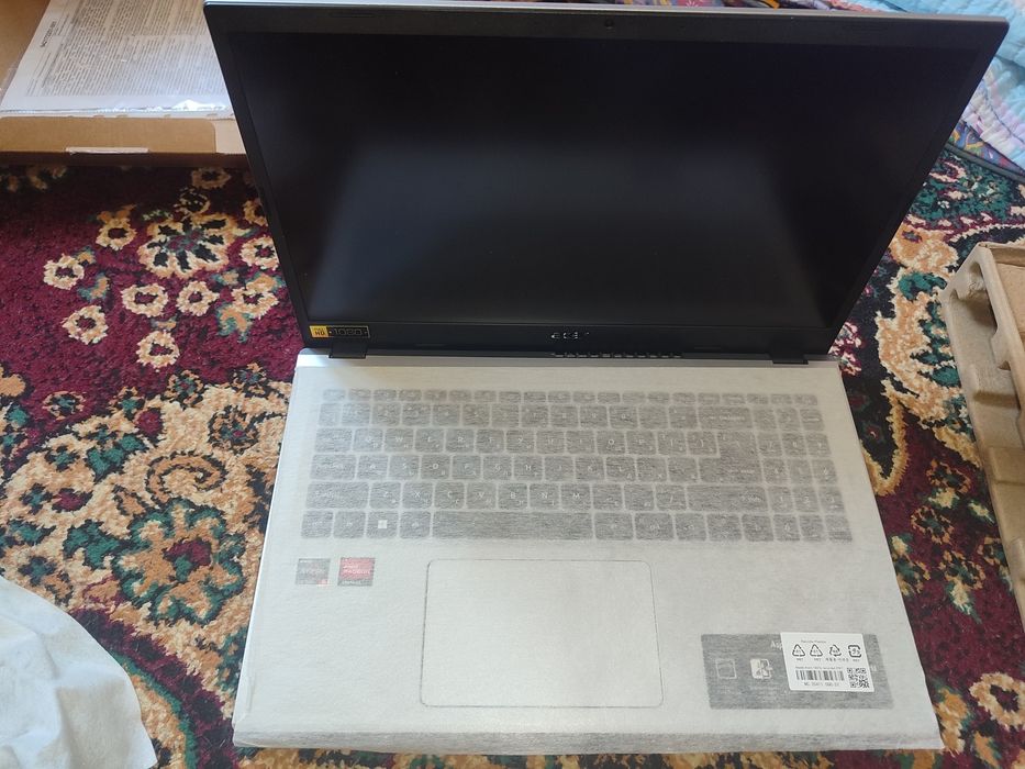 Янги ноутбук сотилади