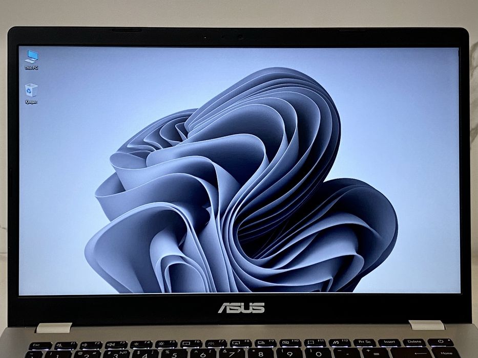 Ноутбук ASUS сатылады!