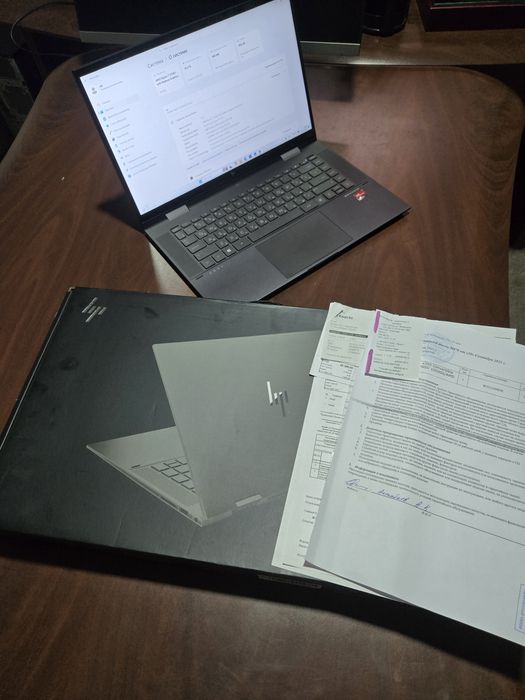 HP envy x360 1tb
