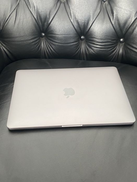 MacBook Pro M2 13-inch/ 256 Gb / Space Gray/ Cod produs: QFF4