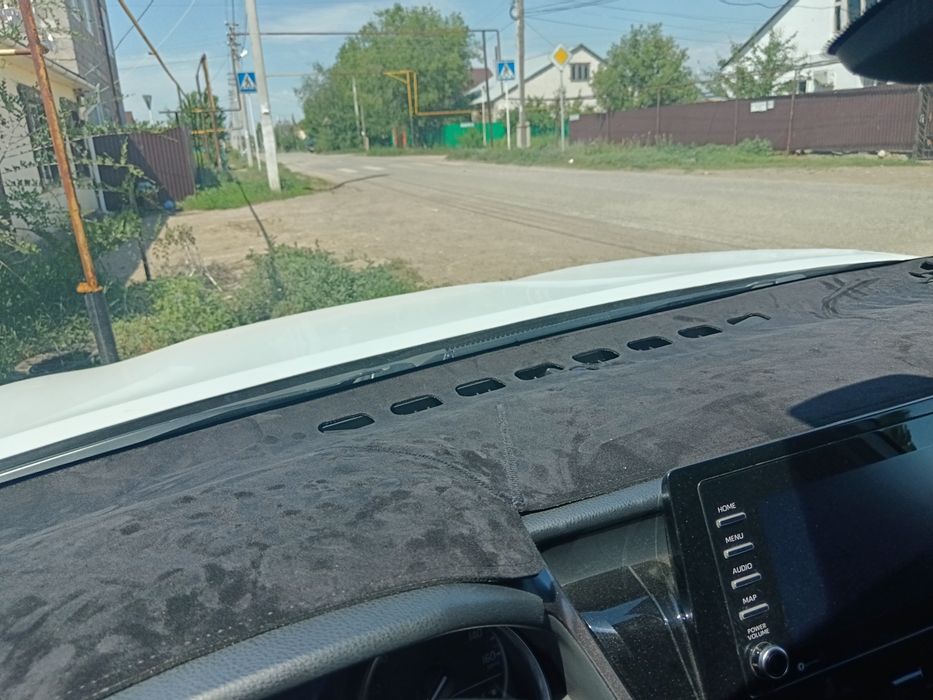 Накидаа на панель камри 70