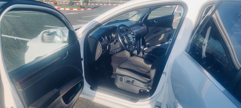 Skoda Superb 2, 2.0 TDI, 2011 impecabila