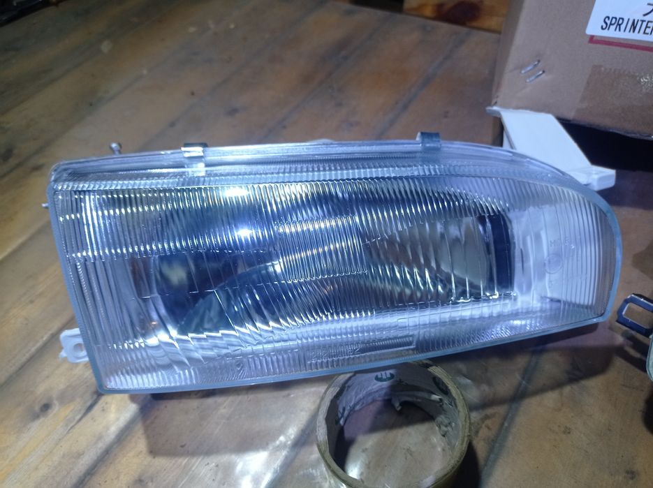 Фары на Тойота спринтер ае100, 91-95год