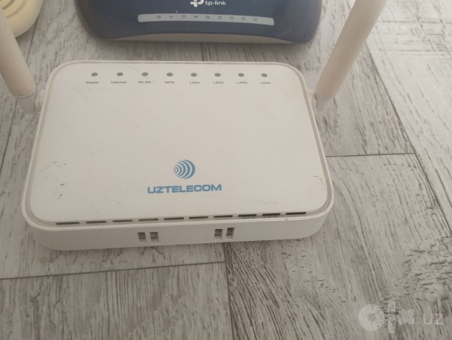 wi fi роутер 4штуки.индикатори горять.за все 60тысячь