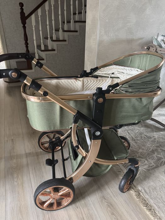 Коляска в отличном состоянии