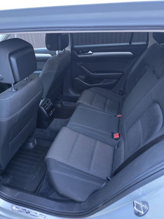 Vând Passat B8 Break
