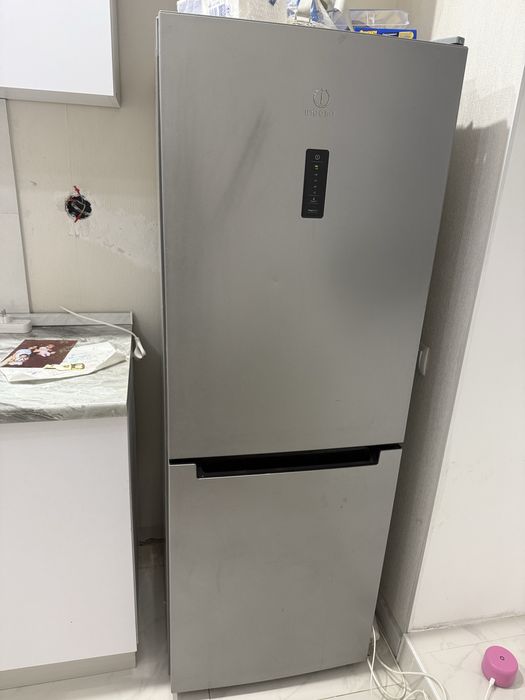 Продам холодильник б\у