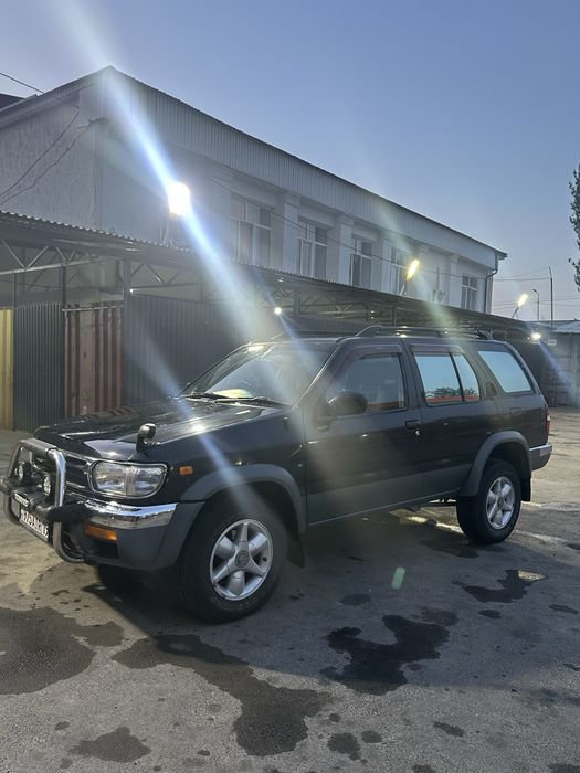 Nissan terrano 1997 года