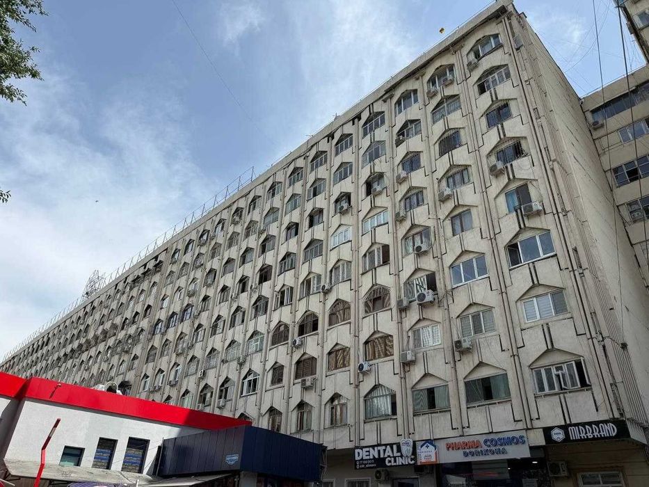Продаётся просторная 5-комнатная квартира в самом центре Ташкента.