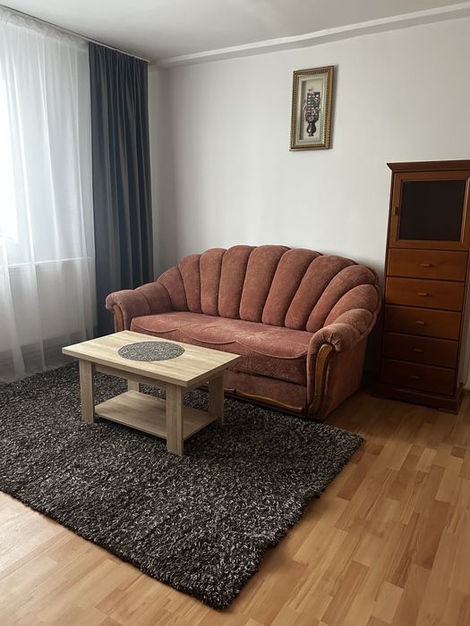 Inchiriez apartament-Zona Decebal